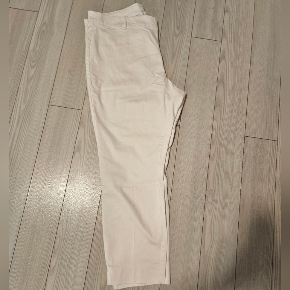 Womens white pants Pullover stretchy waist H&M plus size sz 18
